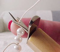 Using the Pearl Knotting Tool